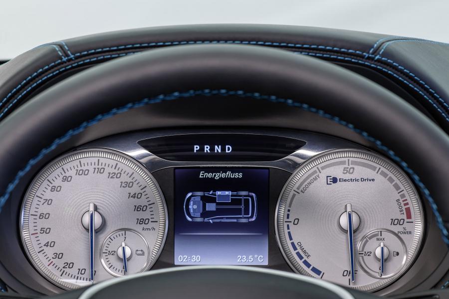  Mercedes-Benz B-Class Electric Drive Concept 2013 года  (фото 3 из 5)